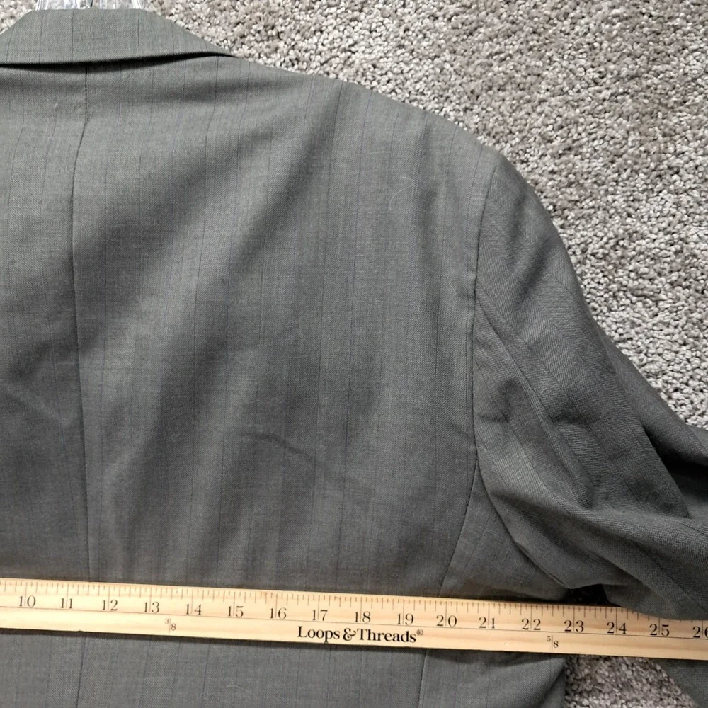 Haggar Imperial Mens Grey Pinstripe Double Breasted Blazer Jacket Size 42 8102